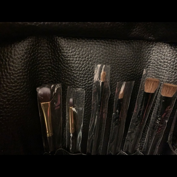 ๐ Bobbi Brown Makeup brush case ๐ - Picture 5 of 6